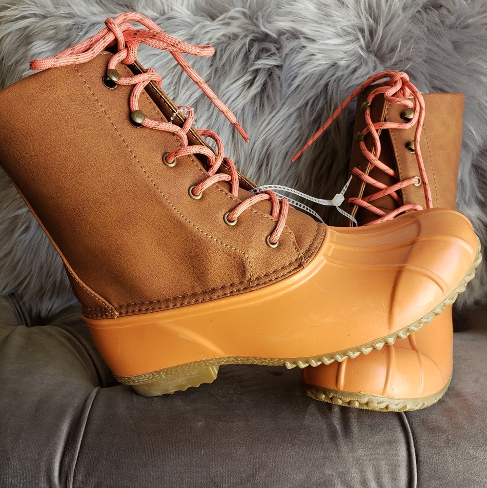 NWT Brand New London Fog Boots